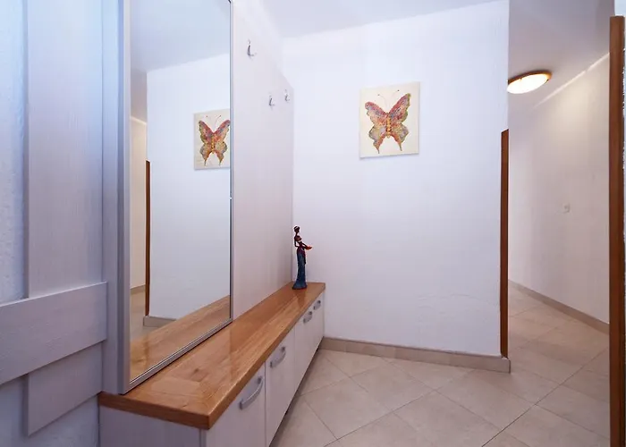 Golden Stream * دوبروفينك