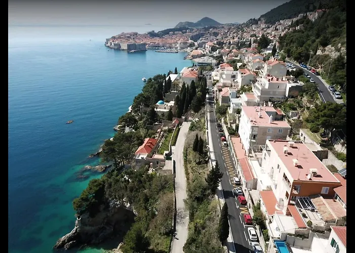 Golden Stream Ντουμπρόβνικ