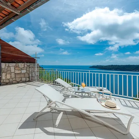 Golden Stream Appartement *